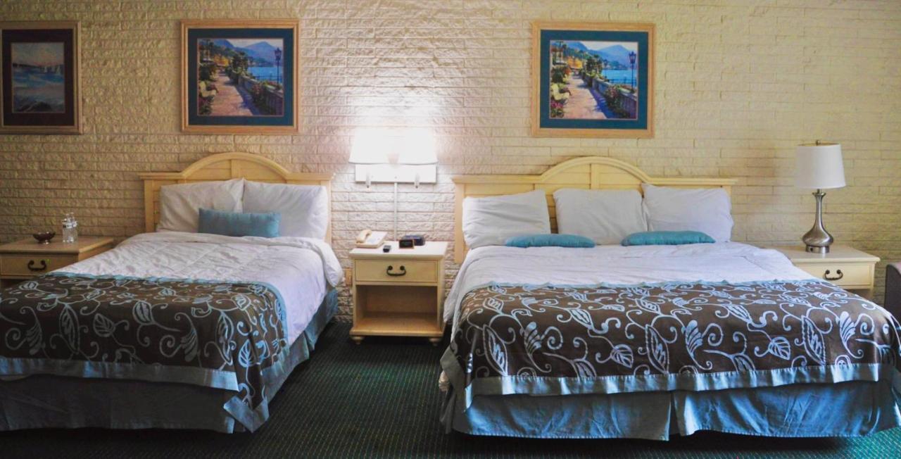 Azalea Inn & Suites Wilmington Bagian luar foto